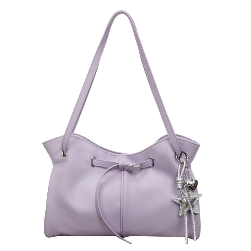 Damen modische Shopper Tasche mit elegantem Kordelzug und dekorativem Anhänger Nord Taschen
