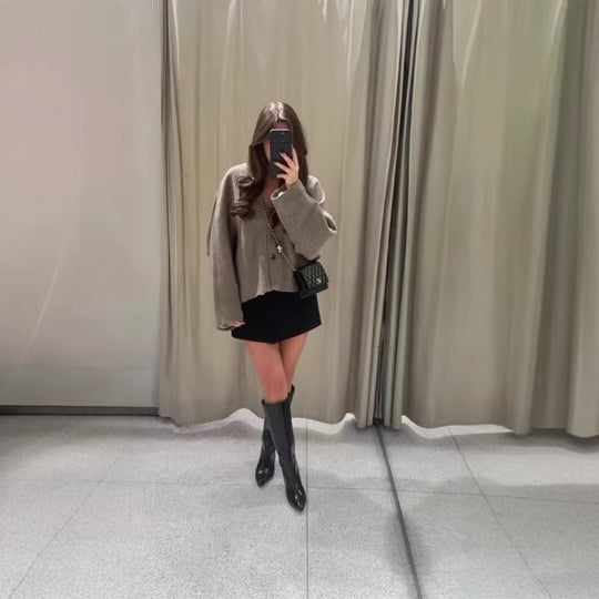 Damen Boxy Kurzjacke aus Wollmix mit V‑Ausschnitt und Zwei‑Knopf‑Verschluss Nord Taschen