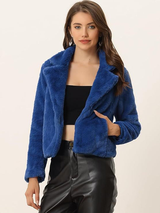 Damen Kurzblouson aus samtigem Faux‑Fur mit fallendem Revers und figurfreundlichem Cropped‑Schnitt Nord Taschen