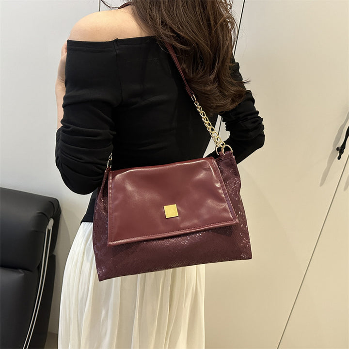 Damen modische Handtasche mit Kettenakzent Nord Taschen