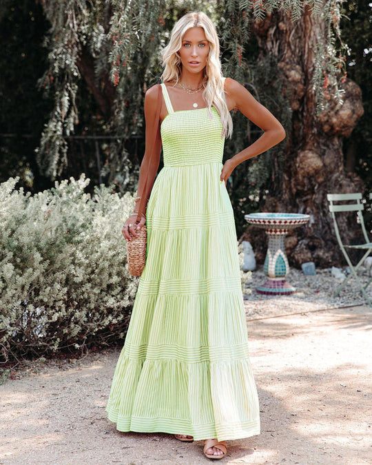 Damen Maxikleid mit gerafftem Oberteil und voluminösem Rock Nord Taschen