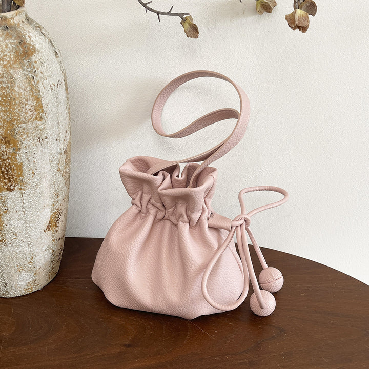 Damen Beuteltasche mit elegantem Kordelzug und hochwertiger Lederstruktur Nord Taschen
