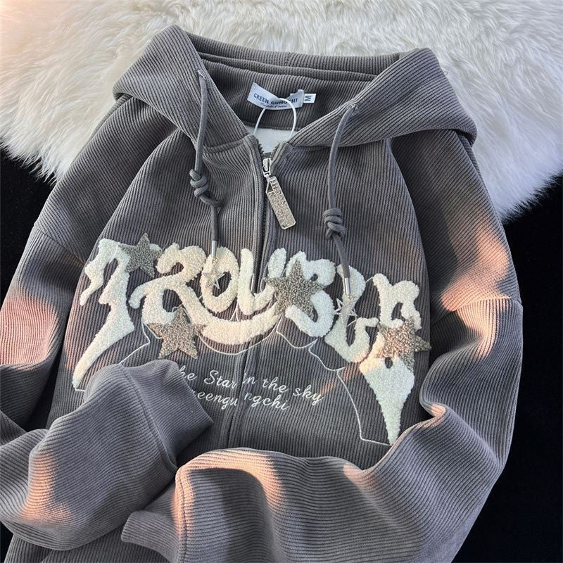 Damen nan gerippte Oversize Kapuzenjacke mit Reißverschluss, Chenille-Stickerei und Stern-Anhängern Nord Taschen