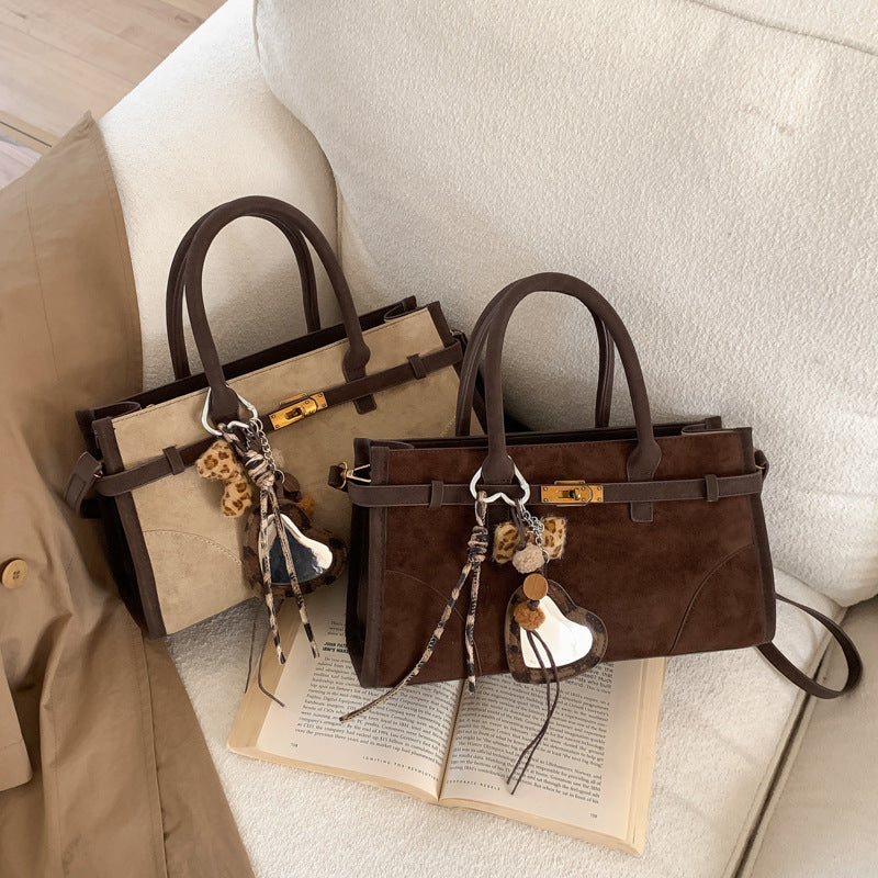 Damen elegante Handtasche mit einzigartigem Anhänger Nord Taschen