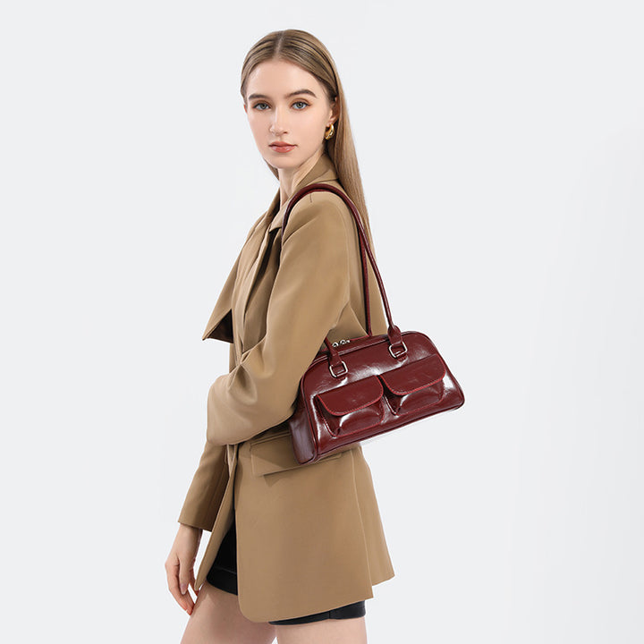 Damen Hobo-Tasche mit praktischen Außentaschen und glänzender Oberfläche Nord Taschen