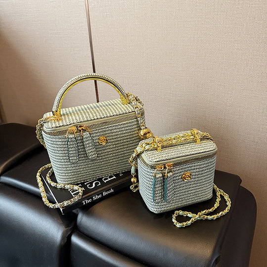 Damen modische Handtasche im strukturierten Design mit goldenen Akzenten Nord Taschen