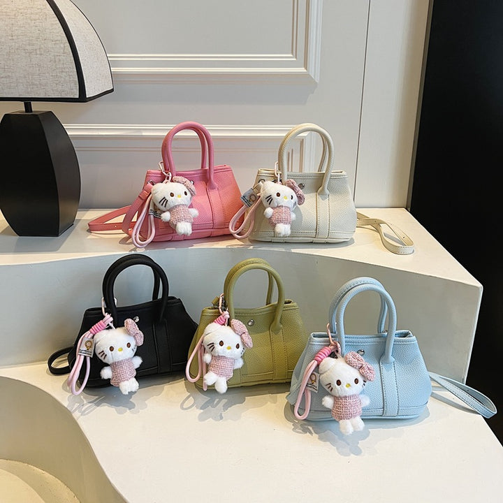 Damen Mini-Handtasche mit verspieltem Plüsch-Anhänger Nord Taschen