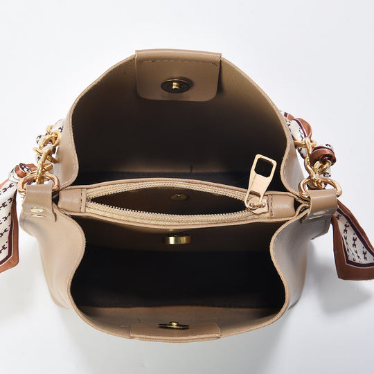 Damen Bucket-Handtasche mit modischer Kettenverzierung und abnehmbarem Schal Nord Taschen