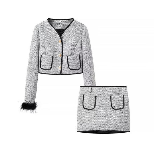 Damen Zweiteiliges Bouclé‑Tweed‑Set mit kurzem Blazer, Zierknöpfen und Minirock Nord Taschen