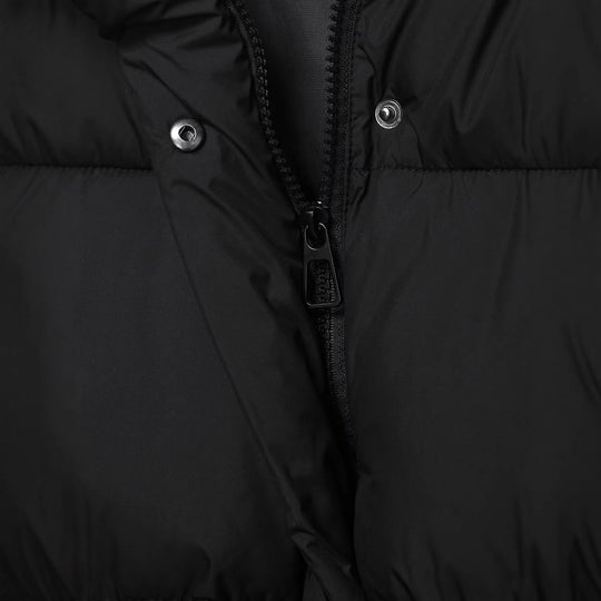 Damen Kurze boxy Funktionsjacke mit Kapuze, wattierter Isolierung und diagonalen Reißverschlusstaschen Nord Taschen