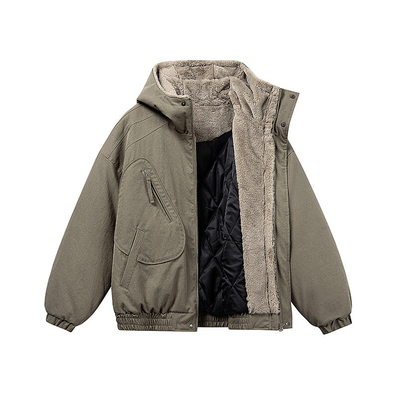 Unisex Kurz geschnittene Isolationsjacke im Boxy‑Cut mit Teddyinnenfutter und diagonal eingesetzten Reißverschlusstaschen Nord Taschen