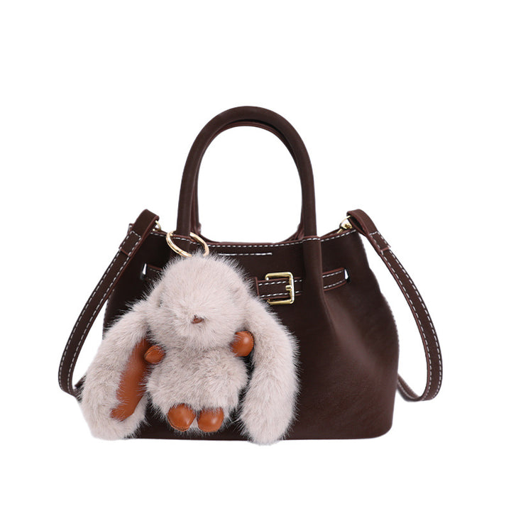 Damen modische Handtasche mit kuscheligem Anhänger Nord Taschen