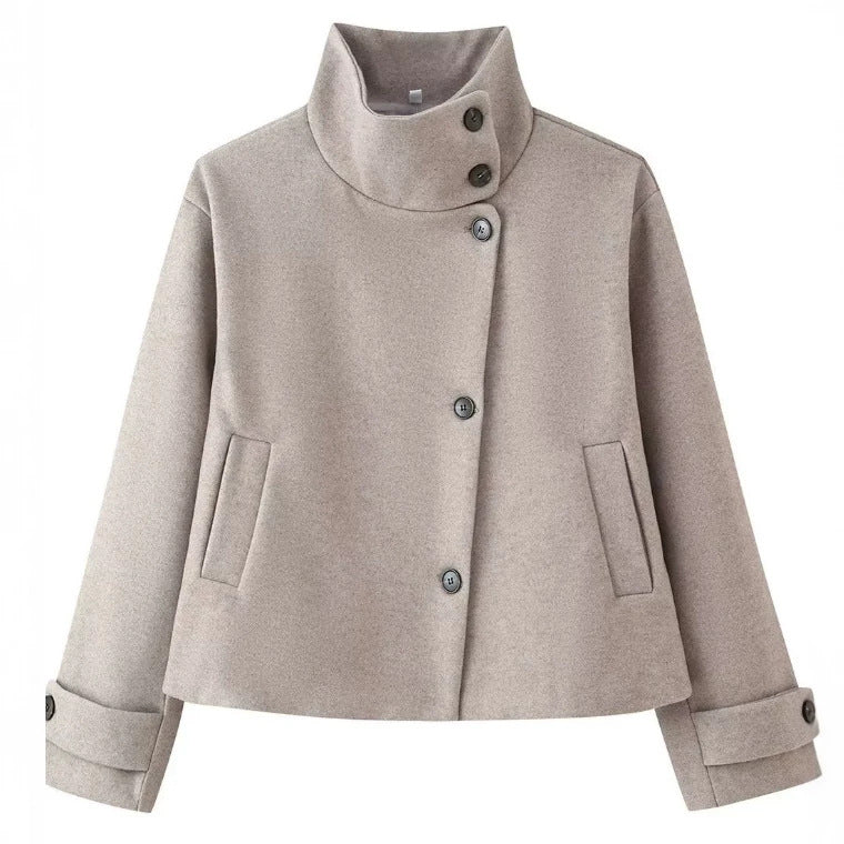 Damen Kurzjacke im Boxy‑Cut mit hohem Stehkragen und Hornknöpfen Nord Taschen