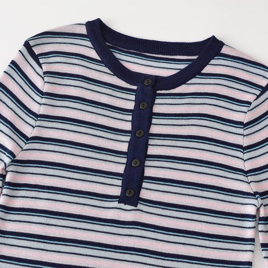 Damen Feinstrick-Henleyshirt mit feiner Streifenstruktur und Knopfblende Nord Taschen