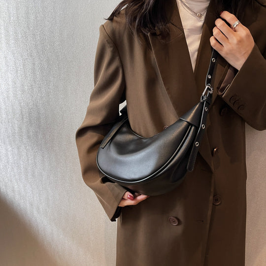 Damen Schultertasche mit eleganter Silhouette und praktischen Fächern Nord Taschen