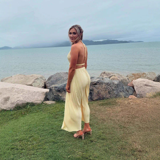 Damen Hochwertiges Plisseekleid mit Häkelkragen und Taillengürtel Nord Taschen