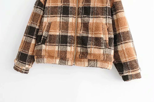 Damen Karierte Teddyjacke mit Reißverschluss, Oversize‑Schnitt und Kunstfellfutter Nord Taschen