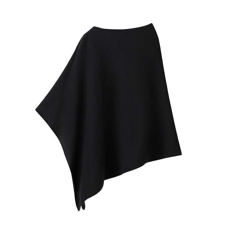 Damen Leichter Strickponcho mit asymmetrischem Saum und U-Boot-Ausschnitt Nord Taschen