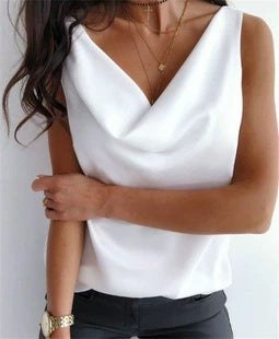 Damen Elegant geschnittenes Top mit tiefem V-Ausschnitt und fließendem Stoff Nord Taschen