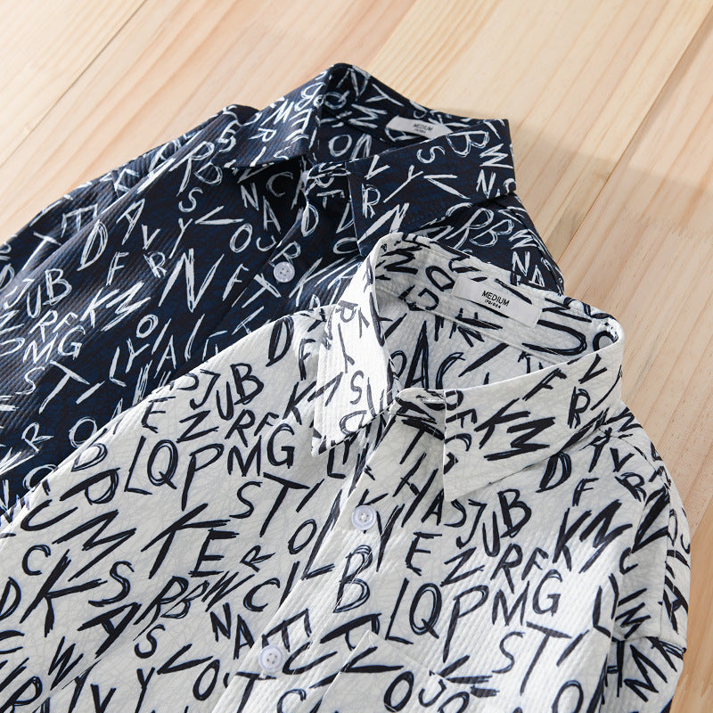 Herren Locker geschnittenes Langarm-Overshirt mit Allover-Letterprint und Brusttasche Nord Taschen