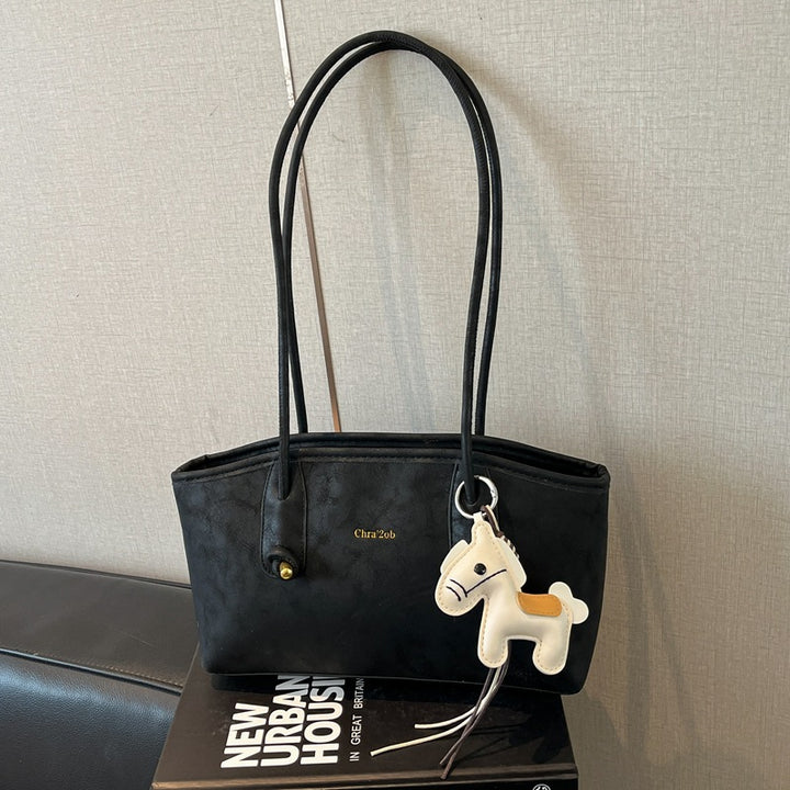 Damen modische Handtasche mit verspieltem Anhänger Nord Taschen
