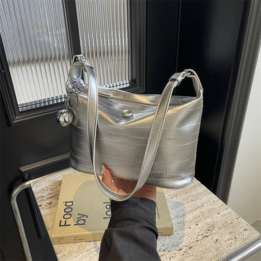 Damen Handtasche im eleganten Wellen-Design | Nord Taschen