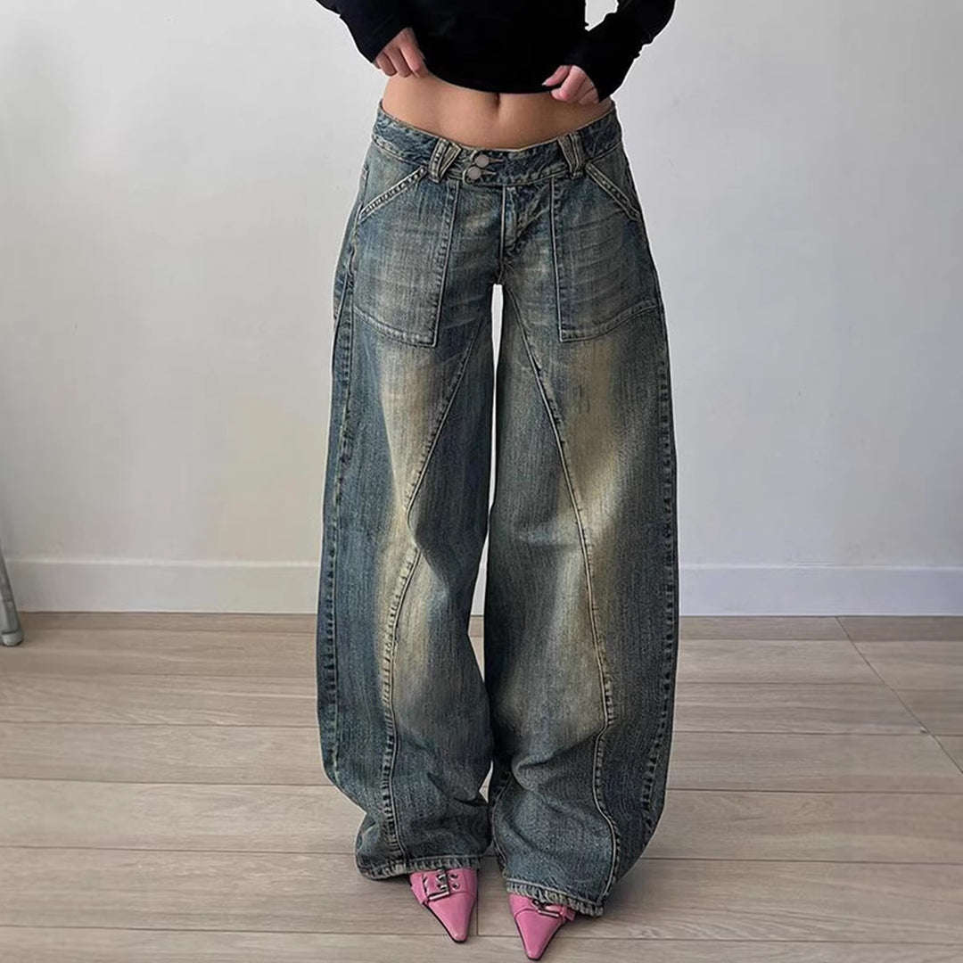 Damen weite Low-Rise Baggy-Jeans mit markanten V‑Nahtpaneelen und aufgesetzten Fronttaschen Nord Taschen