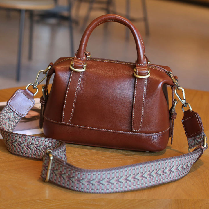Damen Handtasche mit verstellbarem Schulterriemen und elegantem Tragegriff Nord Taschen