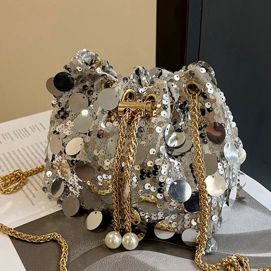 Damen Glamouröse Beuteltasche mit funkelnden Pailletten Nord Taschen