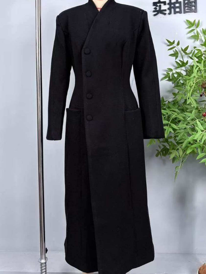 Damen 100+ langer taillierter Mantel mit Stehkragen, verdeckter Knopfleiste und aufgesetzten Taschen Nord Taschen