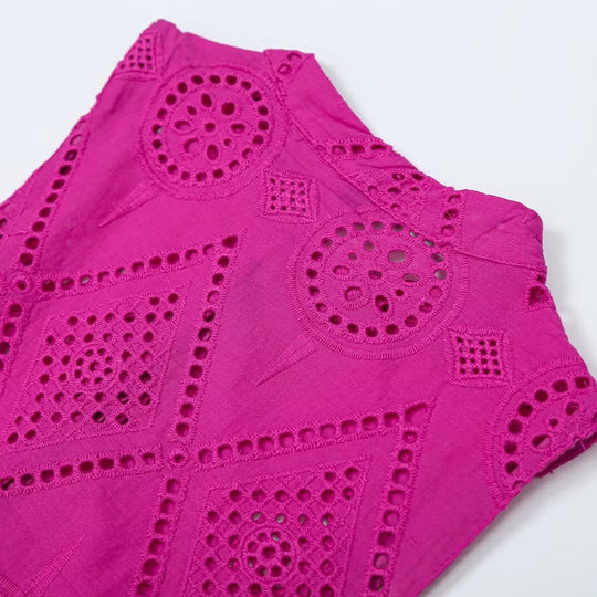 Damen Ärmelloses Baumwoll-Broderie Kleid mit Stehkragen, Knopfleiste und Stufenvolant Nord Taschen