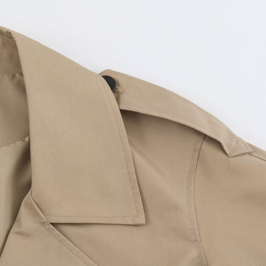 Damen Kurzblouson im Trenchstil mit kastiger Silhouette und doppelreihiger Knopfleiste Nord Taschen