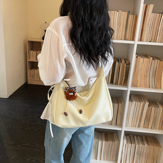Damen Schultertasche mit verspieltem Bezug Nord Taschen