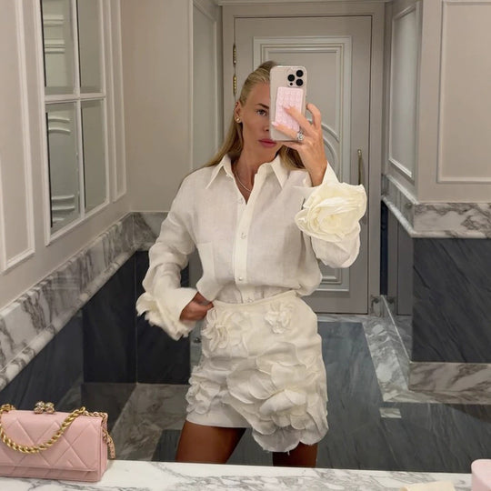 Damen Hemdblusen-Minirock-Set mit voluminösen 3D-Rosenapplikationen und Perlendetails Nord Taschen