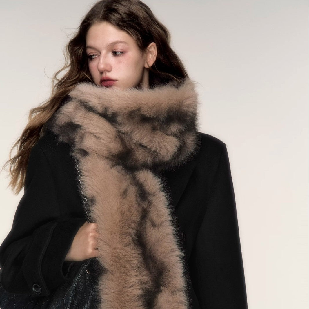 Damen Luxuriöse lange Kunstpelzstola mit Musteroptik und voluminöser Struktur Nord Taschen