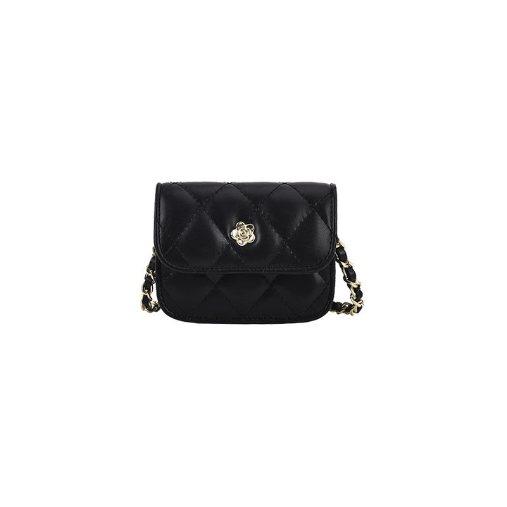 Damen Clutch mit stilvollem Kettenriemen und eleganter Steppung Nord Taschen