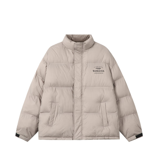 Unisex Kurz geschnittene wattierte Oversize-Jacke mit hohem Stehkragen und Logo-Print Nord Taschen