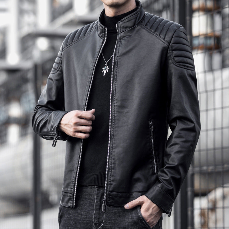 Herren Schmale Kunstleder‑Fliegerjacke mit gepolsterten Schultersteppungen und Stehkragen Nord Taschen