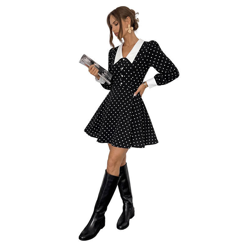 Damen Tailliertes A-Linien Minikleid mit Polka‑Dot, spitzem Kontrastkragen und Manschetten Nord Taschen
