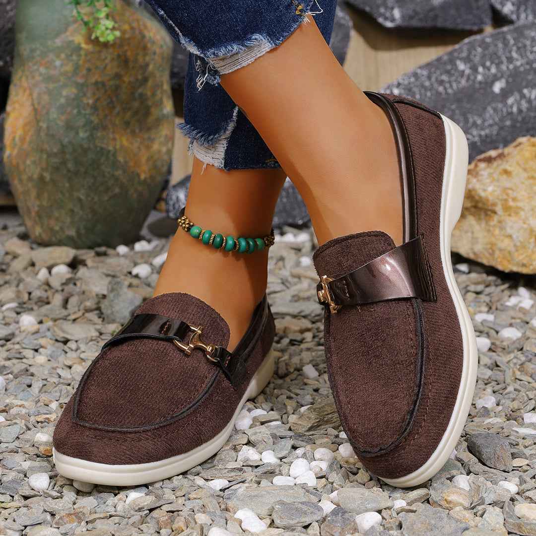 Damen nan elegante Veloursleder-Slipper mit dekorativer Metall-Hardware und flexibler Leichtlaufsohle Nord Taschen