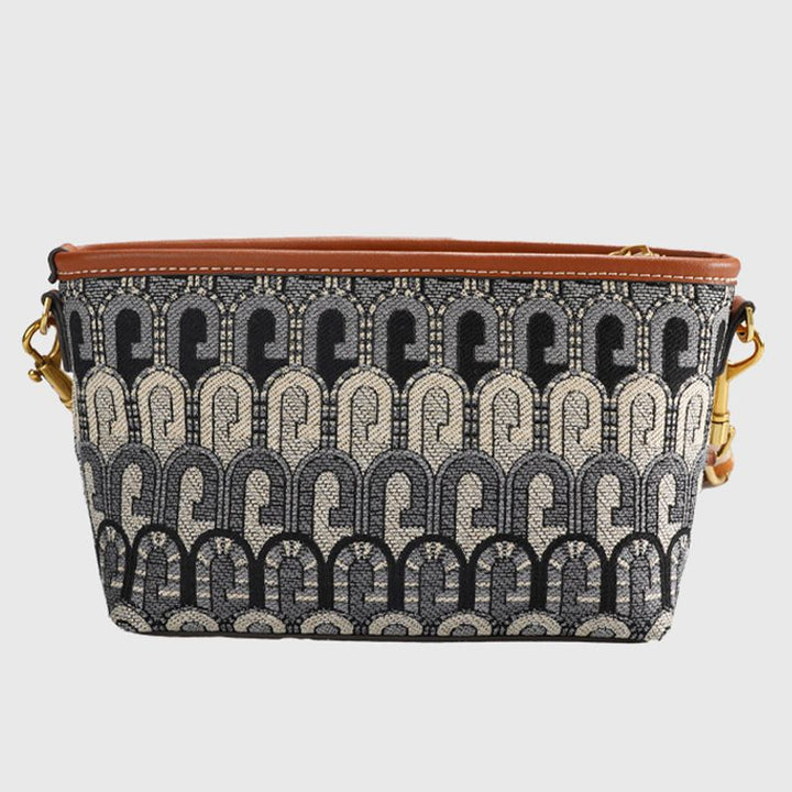 Damen modische Umhängetasche mit strukturiertem Design und praktischem Außenfach Nord Taschen