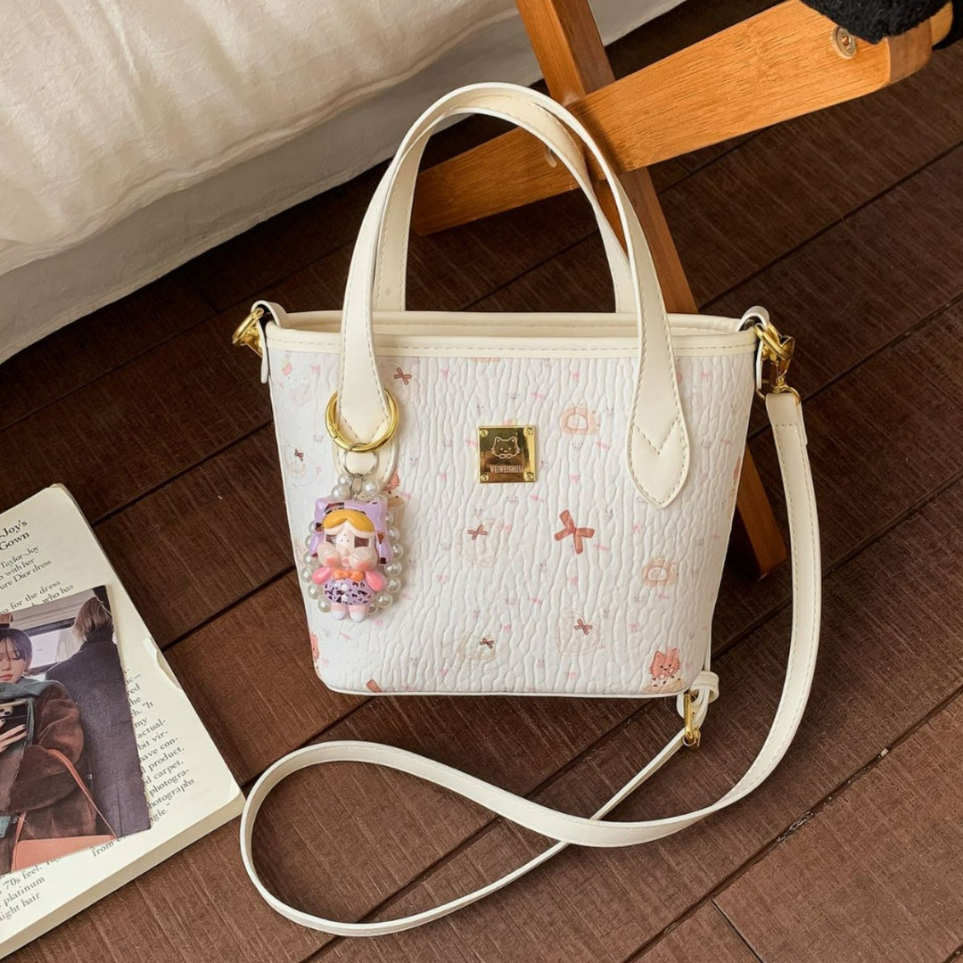 Damen kreative Handtasche mit verspieltem Anhänger Nord Taschen