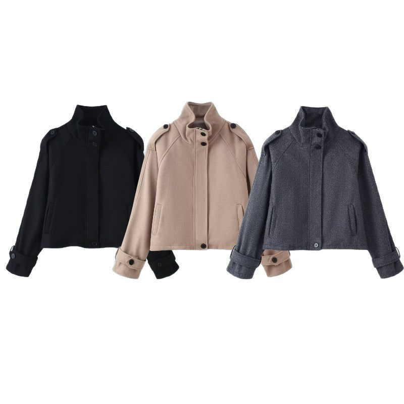 Damen Kurze Wollmix‑Jacke mit Stehkragen, Schulterklappen und verstellbaren Manschetten Nord Taschen