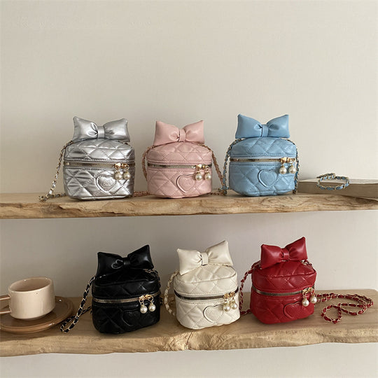 Damen gesteppte Mini-Handtasche mit stylischen Perlenakzenten Nord Taschen
