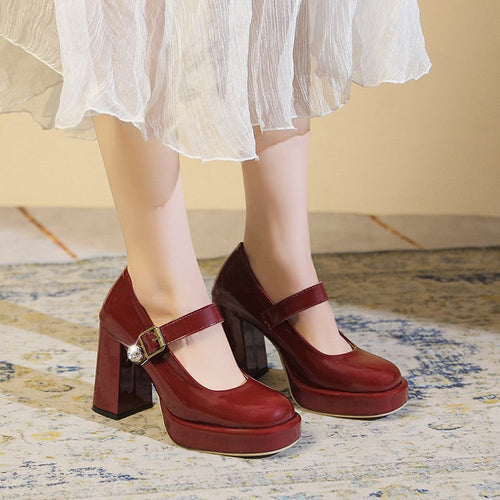 Damen elegante Mary Jane Pumps mit blockiertem Absatz und glänzendem Detail Nord Taschen
