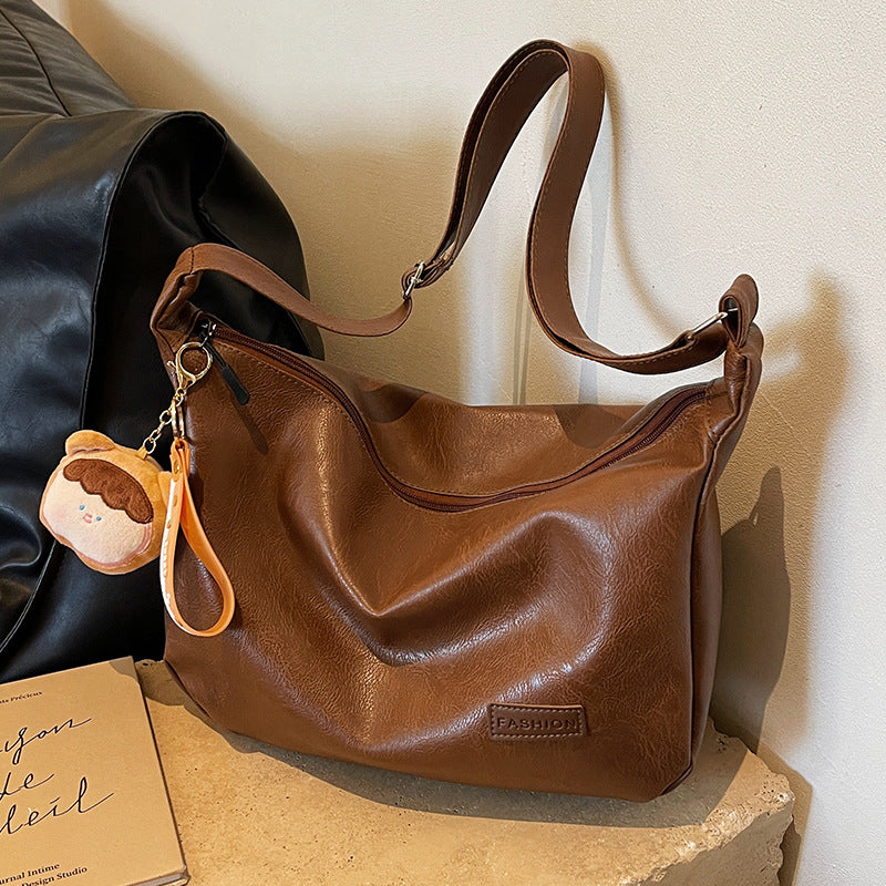 Damen Umhängetasche mit weichem Kunstleder und zeitgenössischem Design Nord Taschen