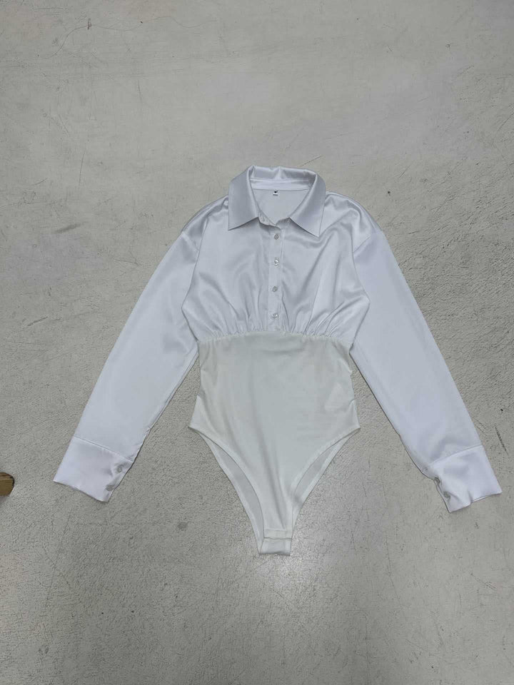 Damen eleganter Bodysuit mit feinem Kragen und Knopfdetails