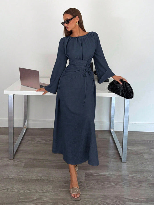 Damen Maxikleid mit geraffter Taillen-Schnürung und Glockenärmeln Nord Taschen