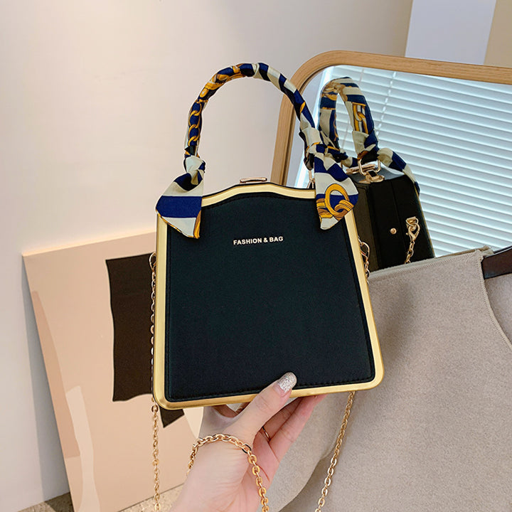 Damen Designer Handtasche mit abnehmbarem Seidenschal Nord Taschen