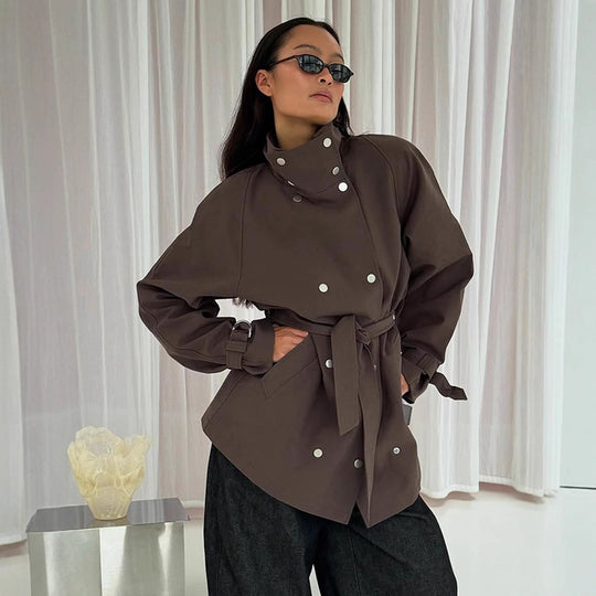 Damen Taillierbarer Oversize Kurztrench mit hohem Stehkragen, Druckknopffront und Bindegürtel Nord Taschen